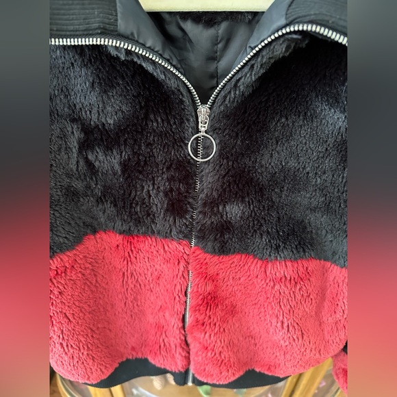 Louise Paris Red and Black Faux Fur Jacket Size Small - Picture 3 of 6